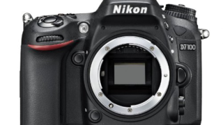 D7100