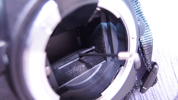 六角レンチをツッコンで回す_D7000